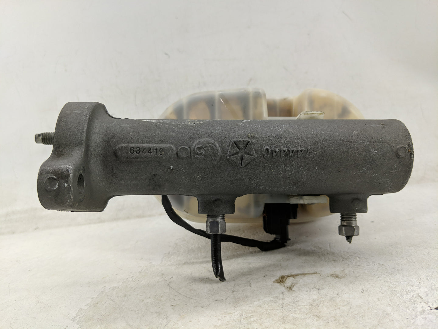 Dodge Ram 2500 Brake Master Cylinder - Oemusedautoparts1.com