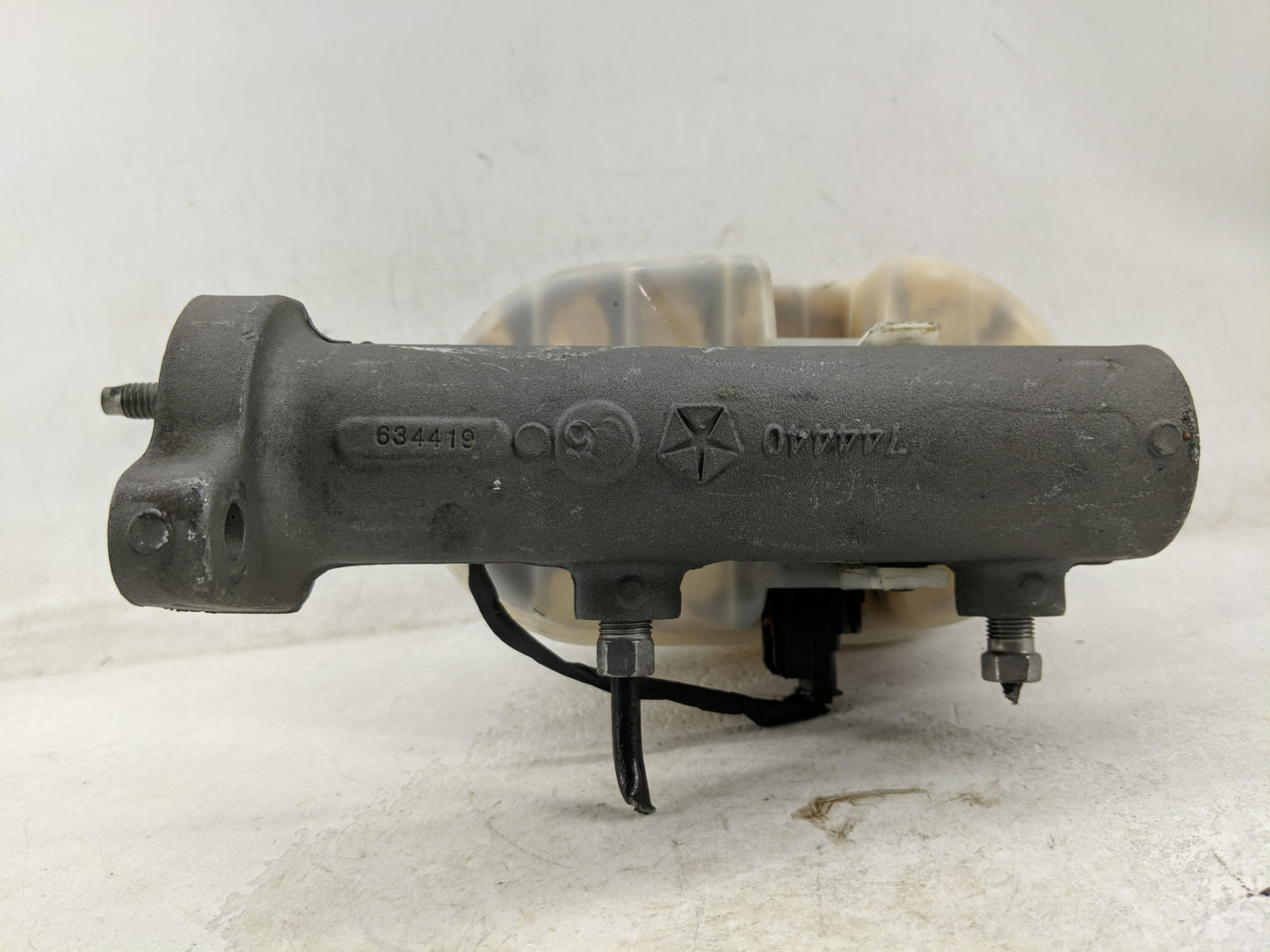 Dodge Ram 2500 Brake Master Cylinder - Oemusedautoparts1.com