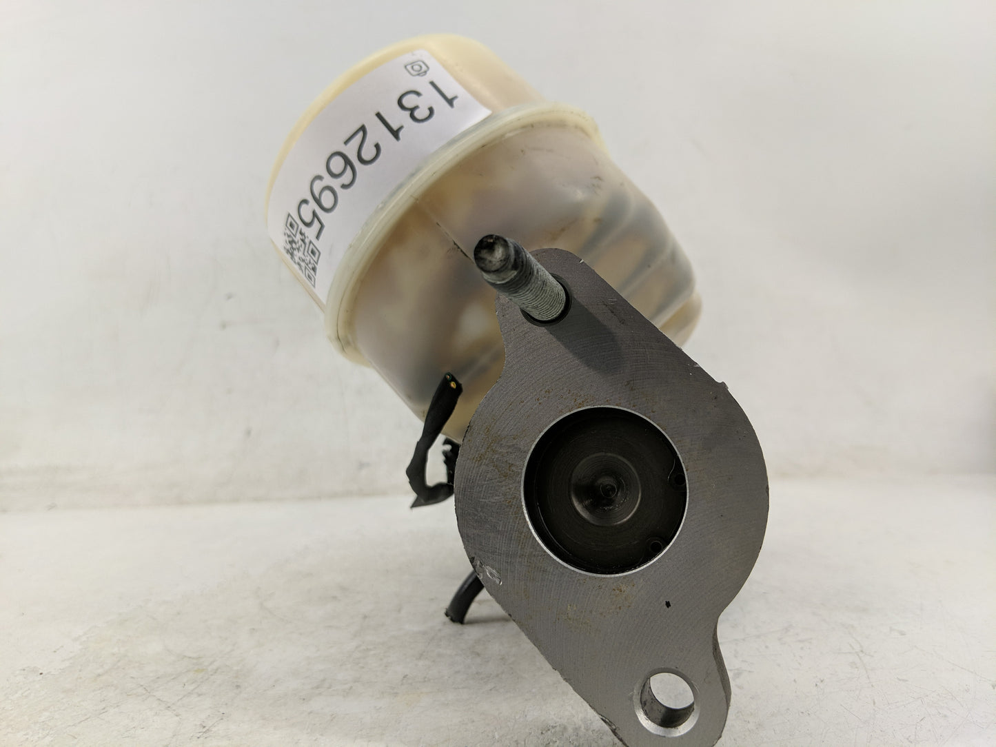 Dodge Ram 2500 Brake Master Cylinder - Oemusedautoparts1.com