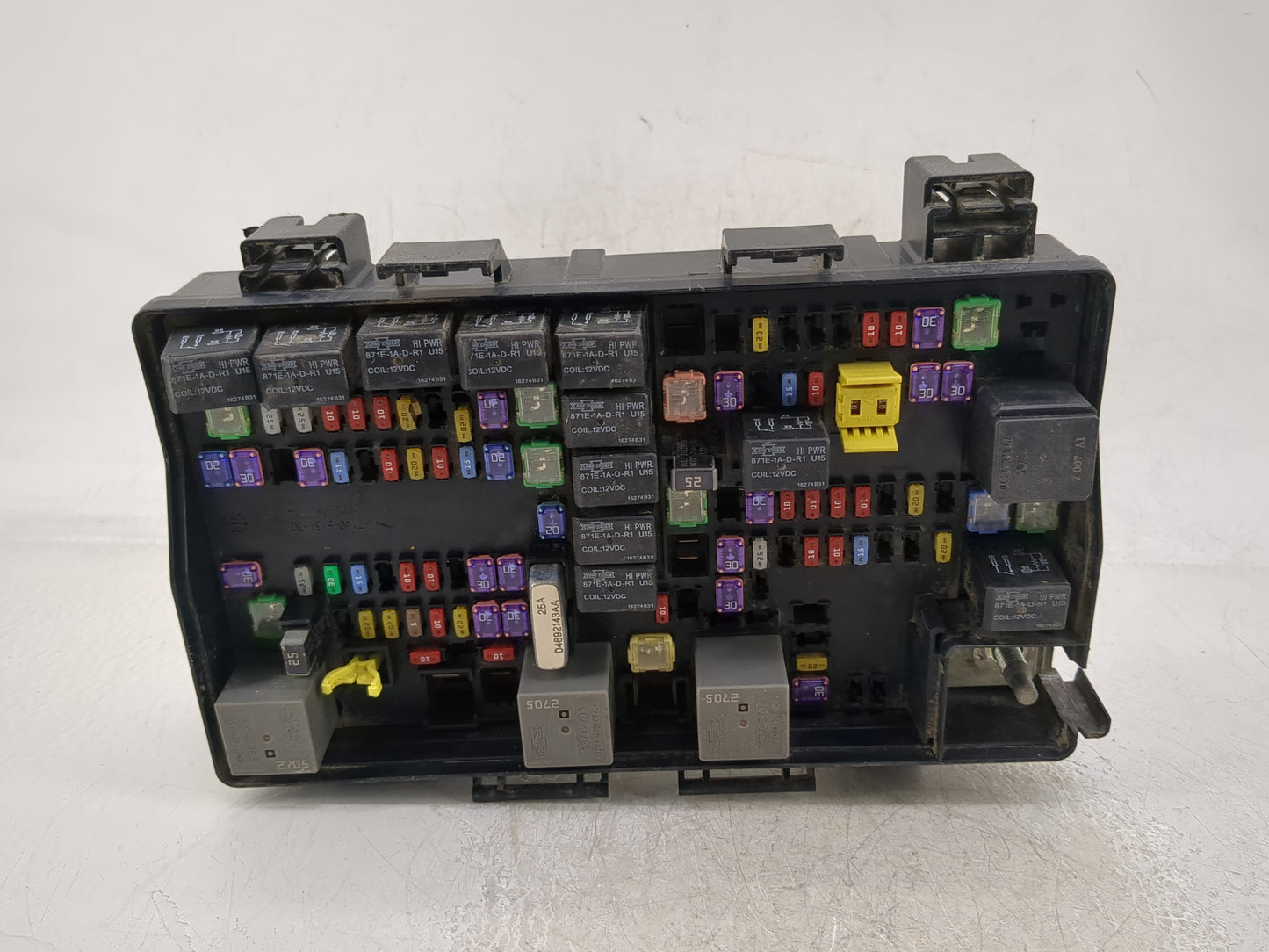 2018 Dodge Ram 2500 Fusebox Fuse Box Panel Relay Module P/N:68322377AB Fits OEM Used Auto Parts - Oemusedautoparts1.com