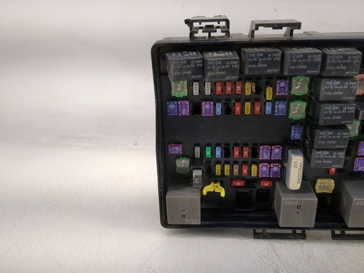 2018 Dodge Ram 2500 Fusebox Fuse Box Panel Relay Module P/N:68322377AB Fits OEM Used Auto Parts - Oemusedautoparts1.com