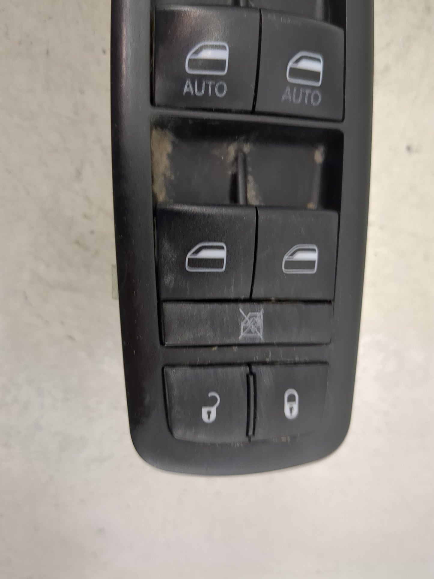 2018 Dodge Ram 2500 Master Power Window Switch Replacement Driver Side Left P/N:P56046823AE Fits OEM Used Auto Parts - Oemus