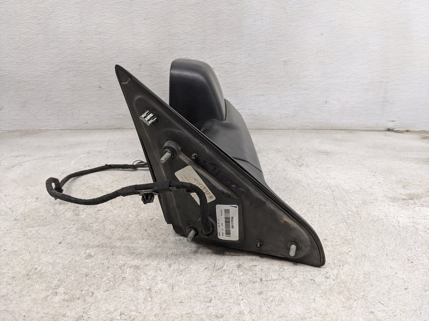2018 Dodge Ram 3500 Driver Side View Mirror - Left Door Mirror OEM Used - Oemusedautoparts1.com