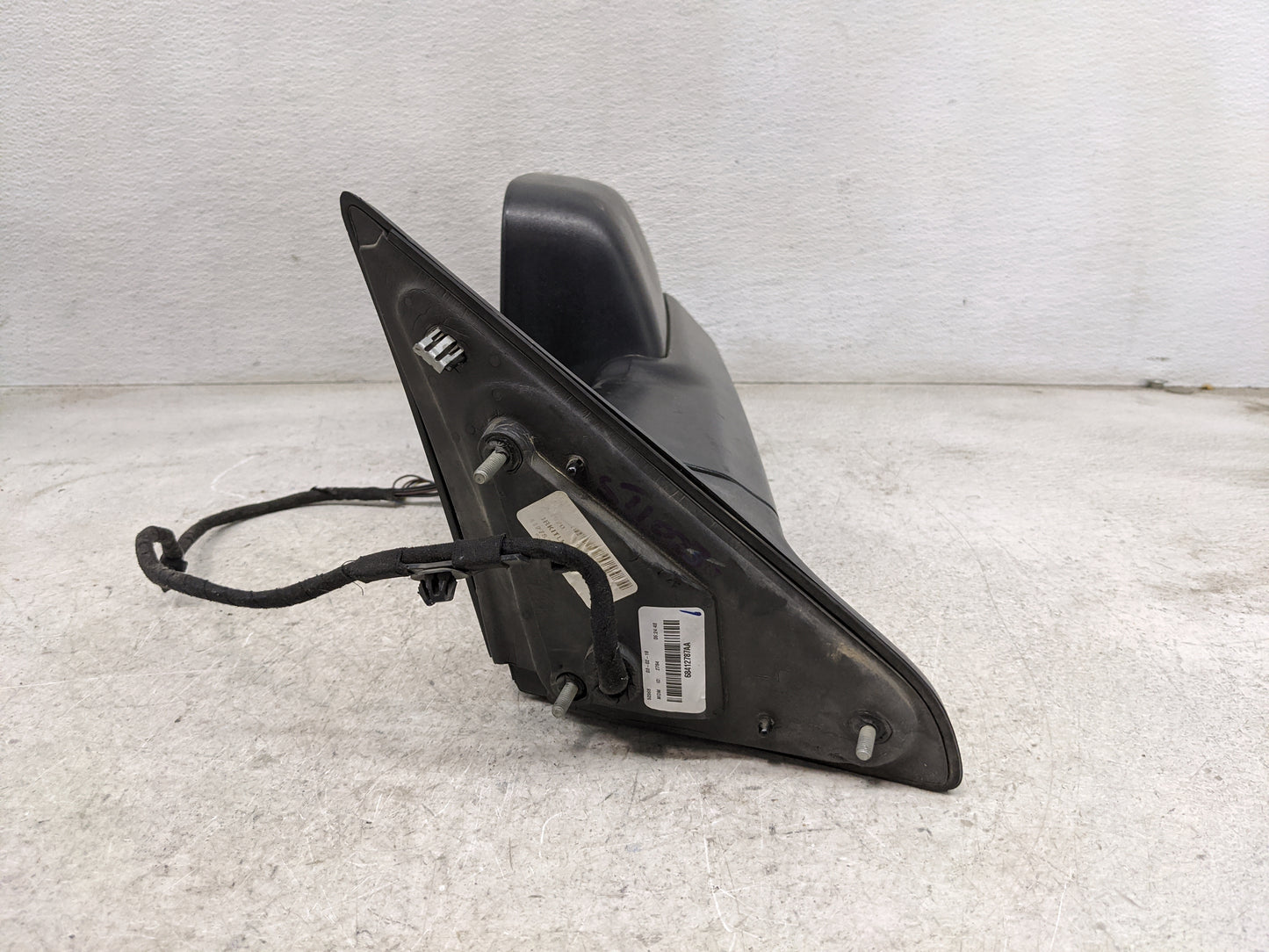 2018 Dodge Ram 3500 Driver Side View Mirror - Left Door Mirror OEM Used - Oemusedautoparts1.com