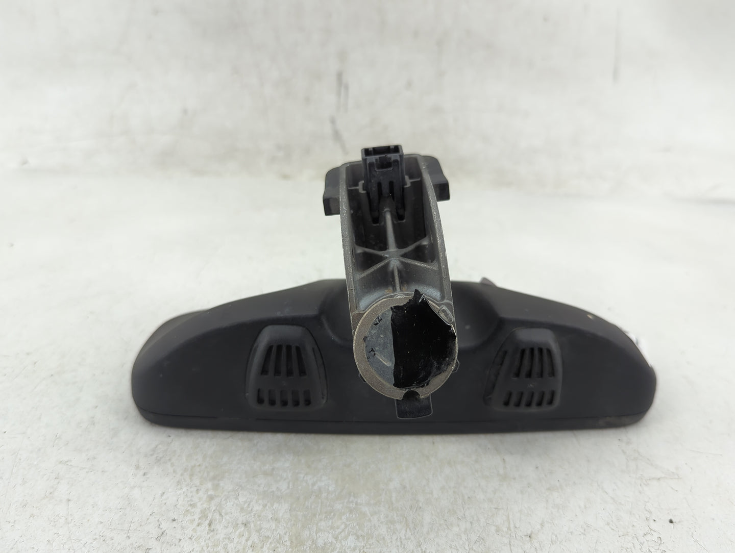 2018 Fiat 500 Interior Rear View Mirror Replacement OEM P/N:E11048418 55112980AB Fits OEM Used Auto Parts - Oemusedautoparts