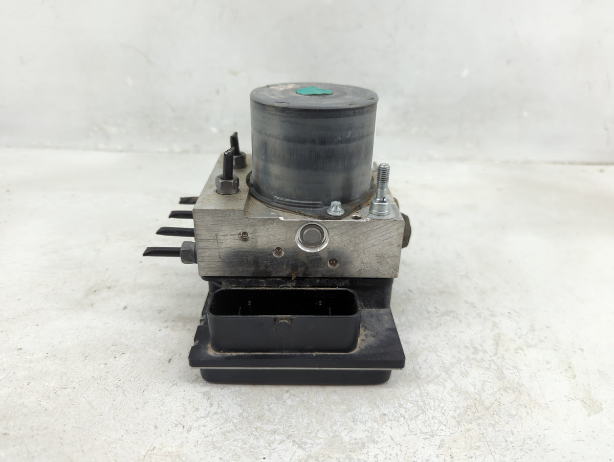 2018 Fiat 500 Anti-Lock Brake ABS Pump Module Actuator OEM P/N:0265252800 Fits OEM Used Auto Parts - Oemusedautoparts1.com