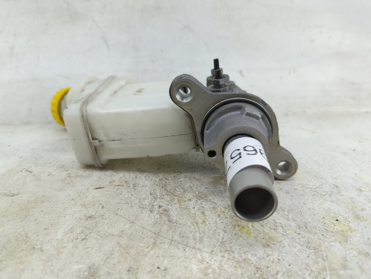 Fiat 500 Brake Master Cylinder 1496574 - Oemusedautoparts1.com