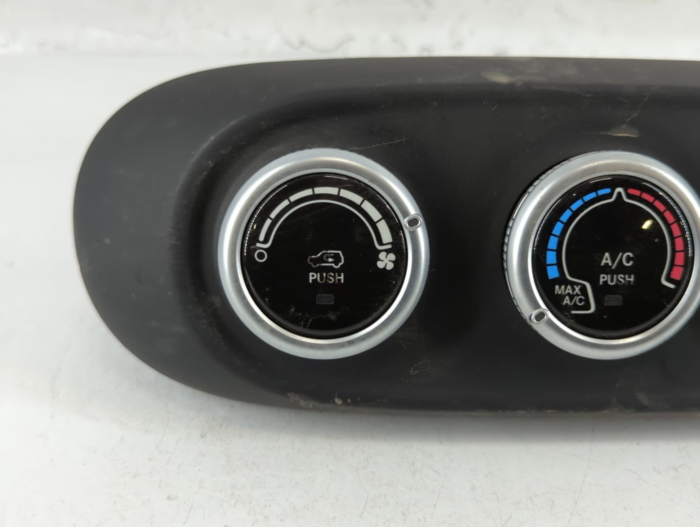 2018 Fiat 500 Climate Control Module Temperature AC/Heater Replacement P/N:07356568380 Fits OEM Used Auto Parts - Oemusedaut