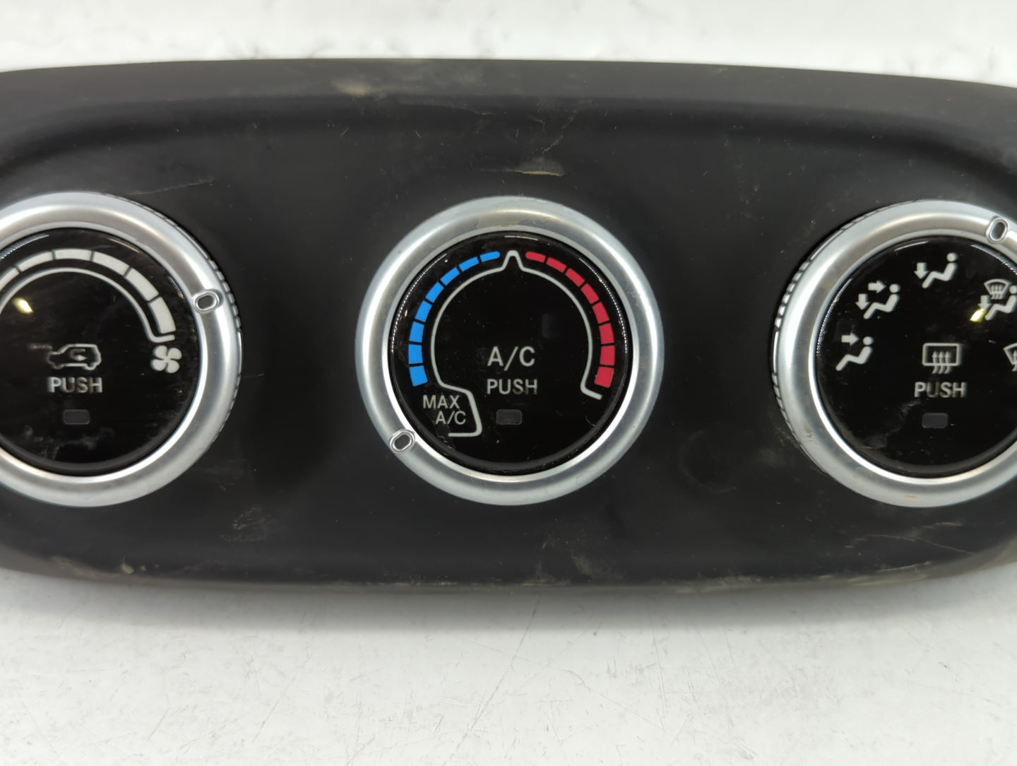2018 Fiat 500 Climate Control Module Temperature AC/Heater Replacement P/N:07356568380 Fits OEM Used Auto Parts - Oemusedaut