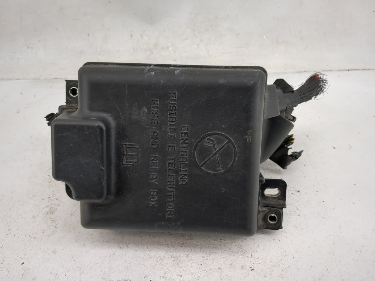 2018 Fiat 500x Fusebox Fuse Box Panel Relay Module P/N:51839437 C096 Fits Fits 2015 2016 2017 2019 2020 2021 2022 OEM Used A
