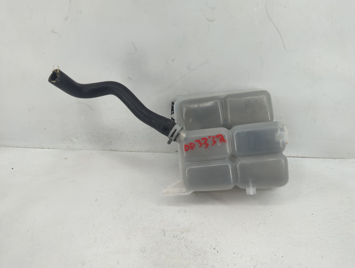 2013-2018 Ford C-max Radiator Coolant Overflow Expansion Tank Bottle 1376353 - Oemusedautoparts1.com