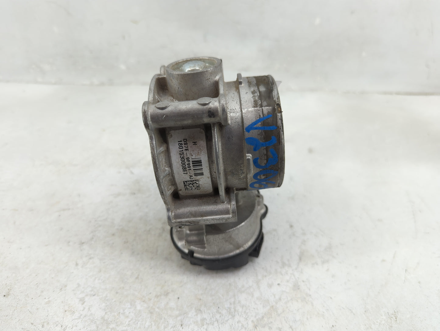 2013-2018 Ford C-Max Throttle Body P/N:DS7E-9F991-AJ Fits Fits 2013 2014 2015 2016 2017 2018 2019 2020 2021 2022 OEM Used Au