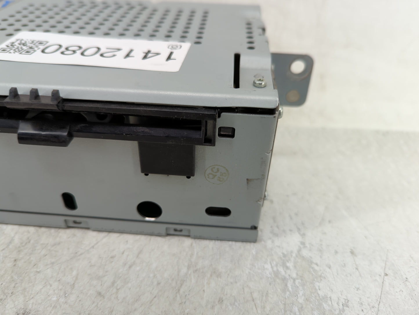 2017-2018 Ford C-Max Radio AM FM Cd Player Receiver Replacement P/N:CM5T-19C107-FV Fits Fits 2017 2018 OEM Used Auto Parts -