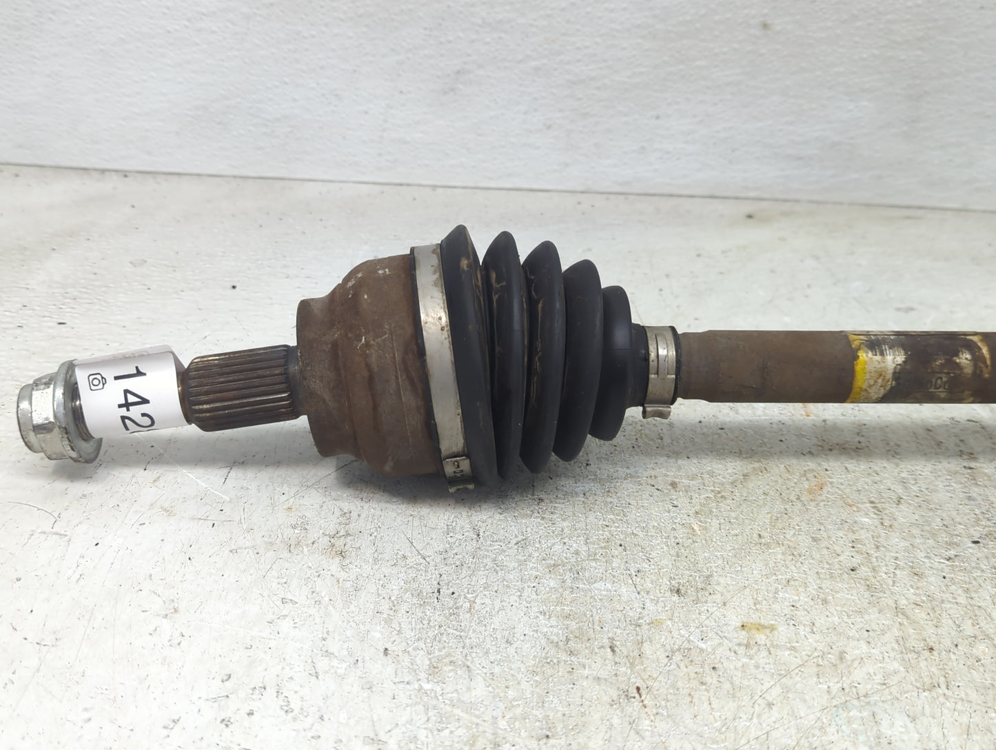 2013-2018 Ford C-max Axle Shaft Front Passenger Cv C/v - Oemusedautoparts1.com