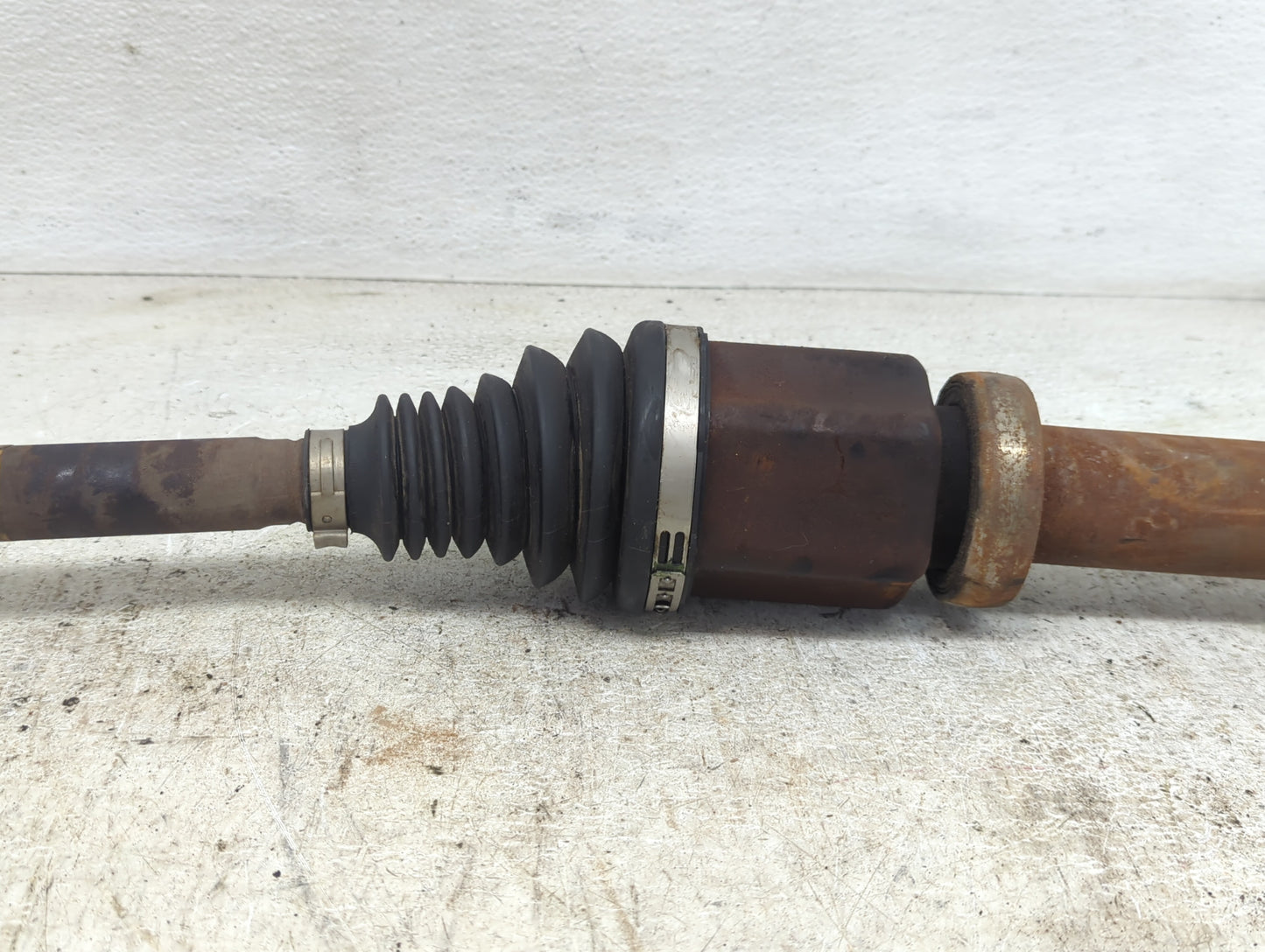 2013-2018 Ford C-max Axle Shaft Front Passenger Cv C/v - Oemusedautoparts1.com
