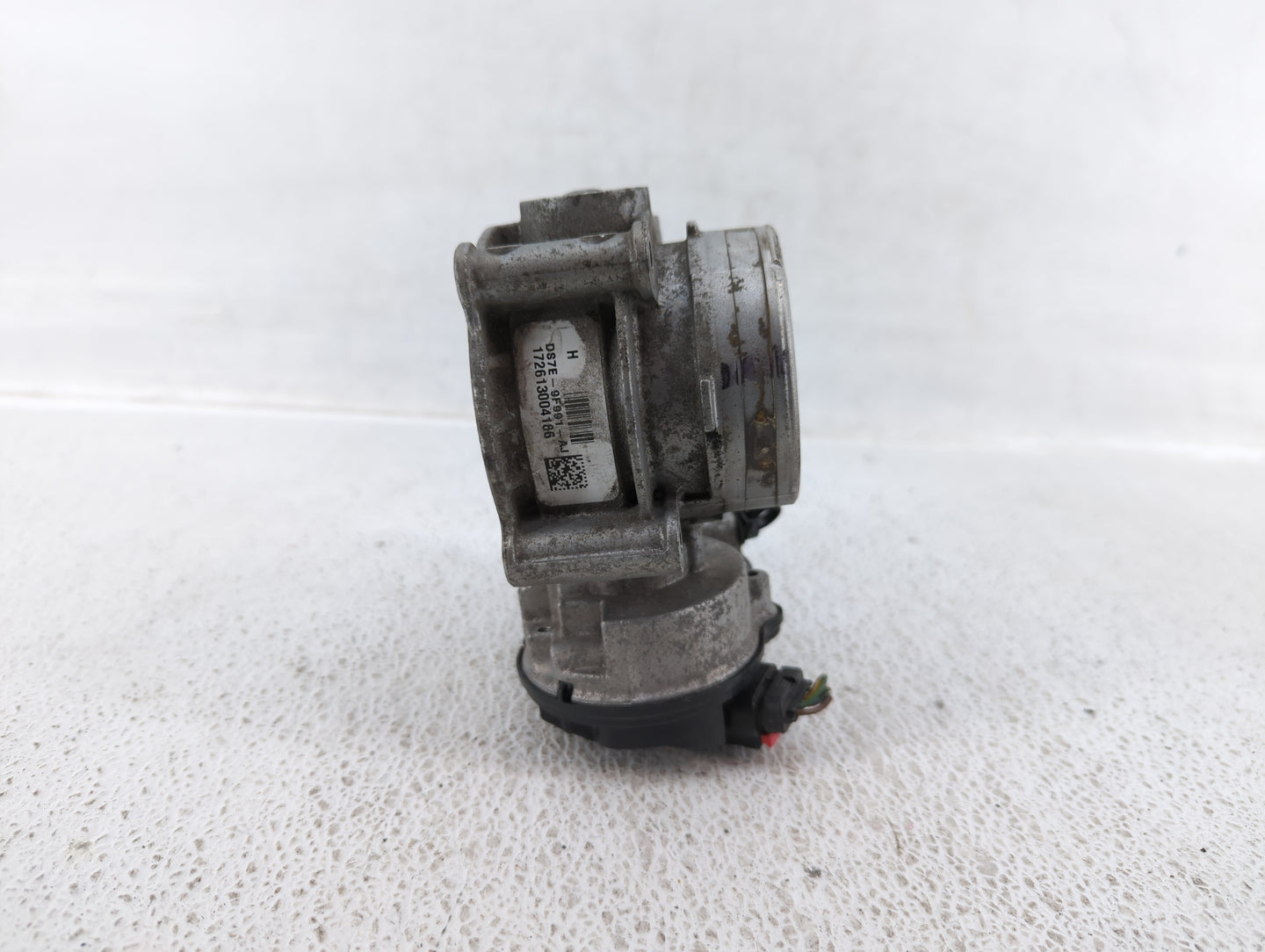 2013-2018 Ford C-Max Throttle Body P/N:DS7E-9F991-AJ Fits Fits 2013 2014 2015 2016 2017 2018 2019 2020 2021 2022 OEM Used Au