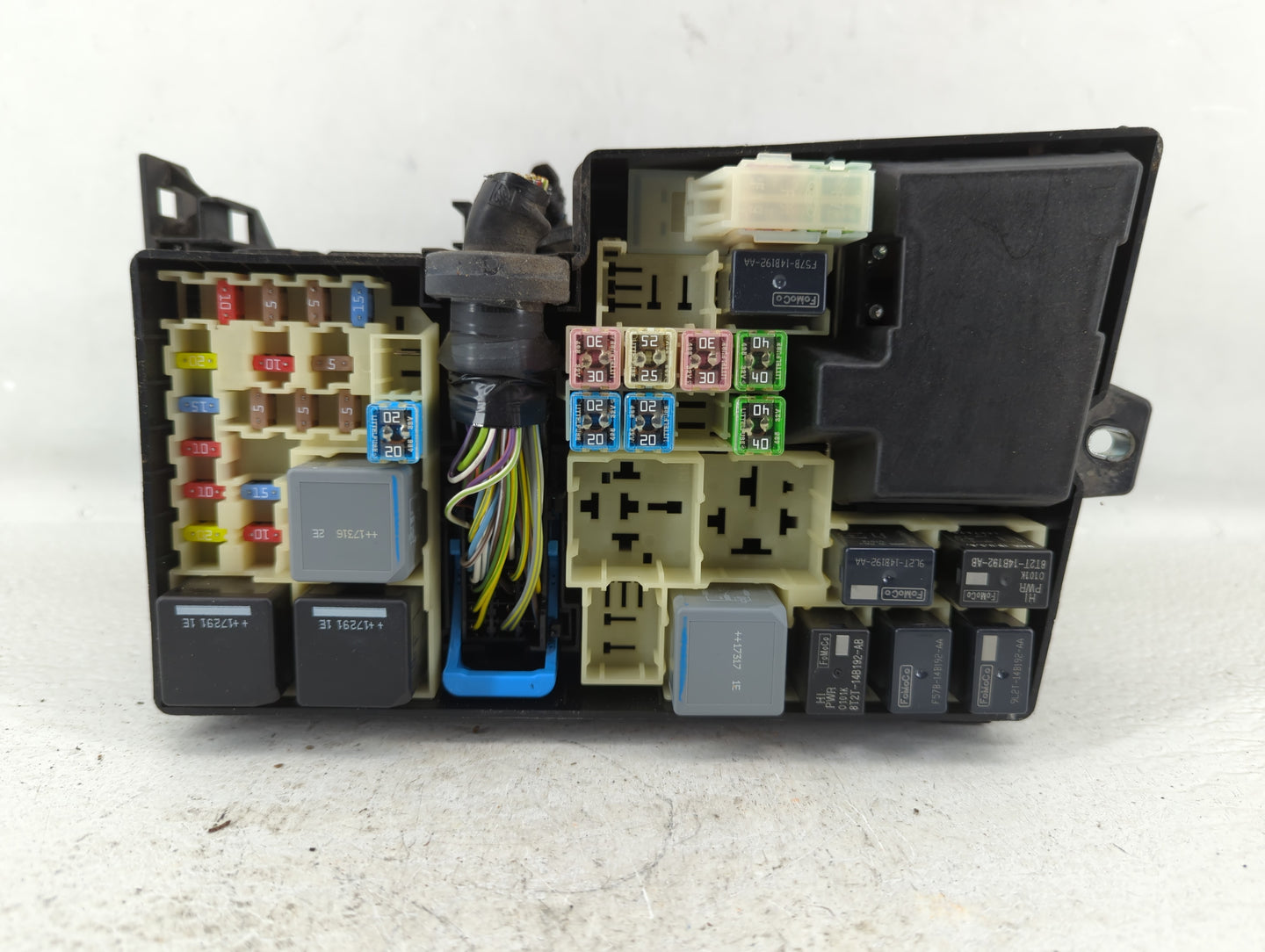 2013-2018 Ford C-Max Fusebox Fuse Box Panel Relay Module P/N:HM5T-14290-ABC Fits Fits 2013 2014 2015 2016 2017 2018 OEM Used