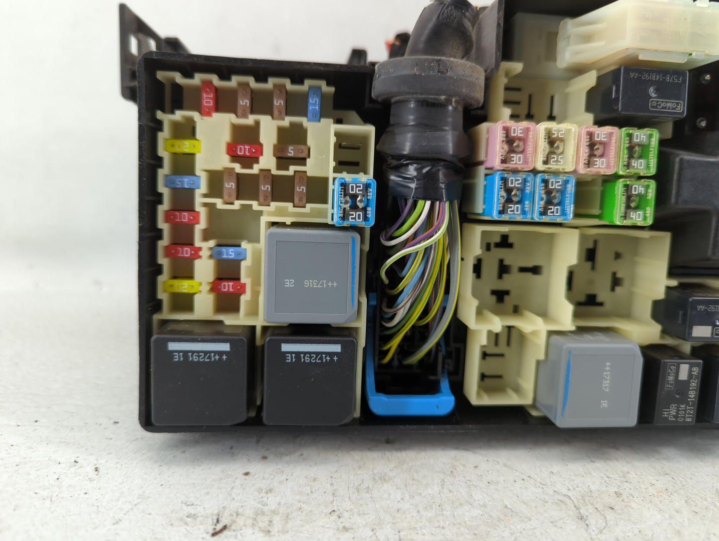 2013-2018 Ford C-Max Fusebox Fuse Box Panel Relay Module P/N:HM5T-14290-ABC Fits Fits 2013 2014 2015 2016 2017 2018 OEM Used