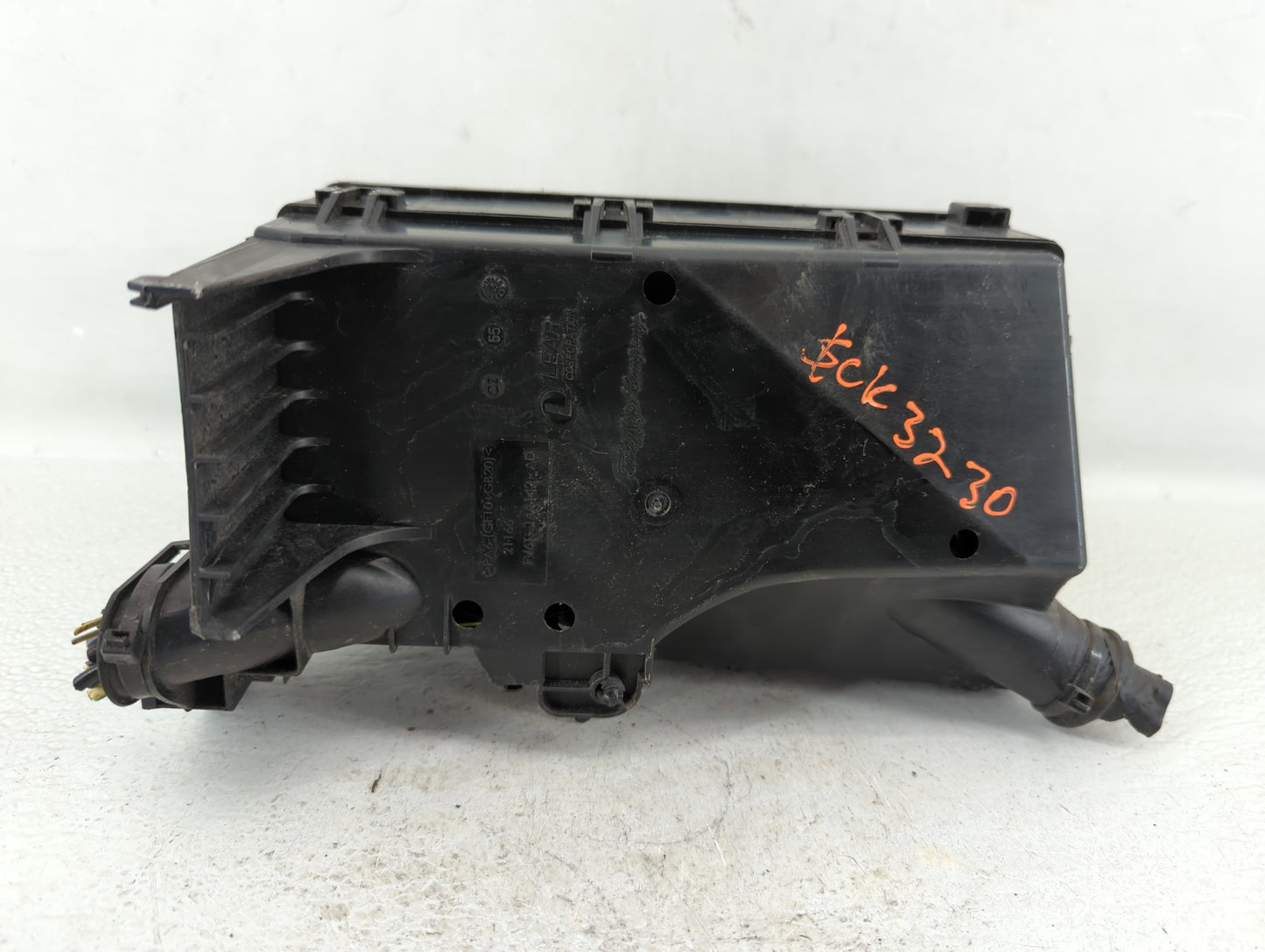 2013-2018 Ford C-Max Fusebox Fuse Box Panel Relay Module P/N:HM5T-14290-ABC Fits Fits 2013 2014 2015 2016 2017 2018 OEM Used