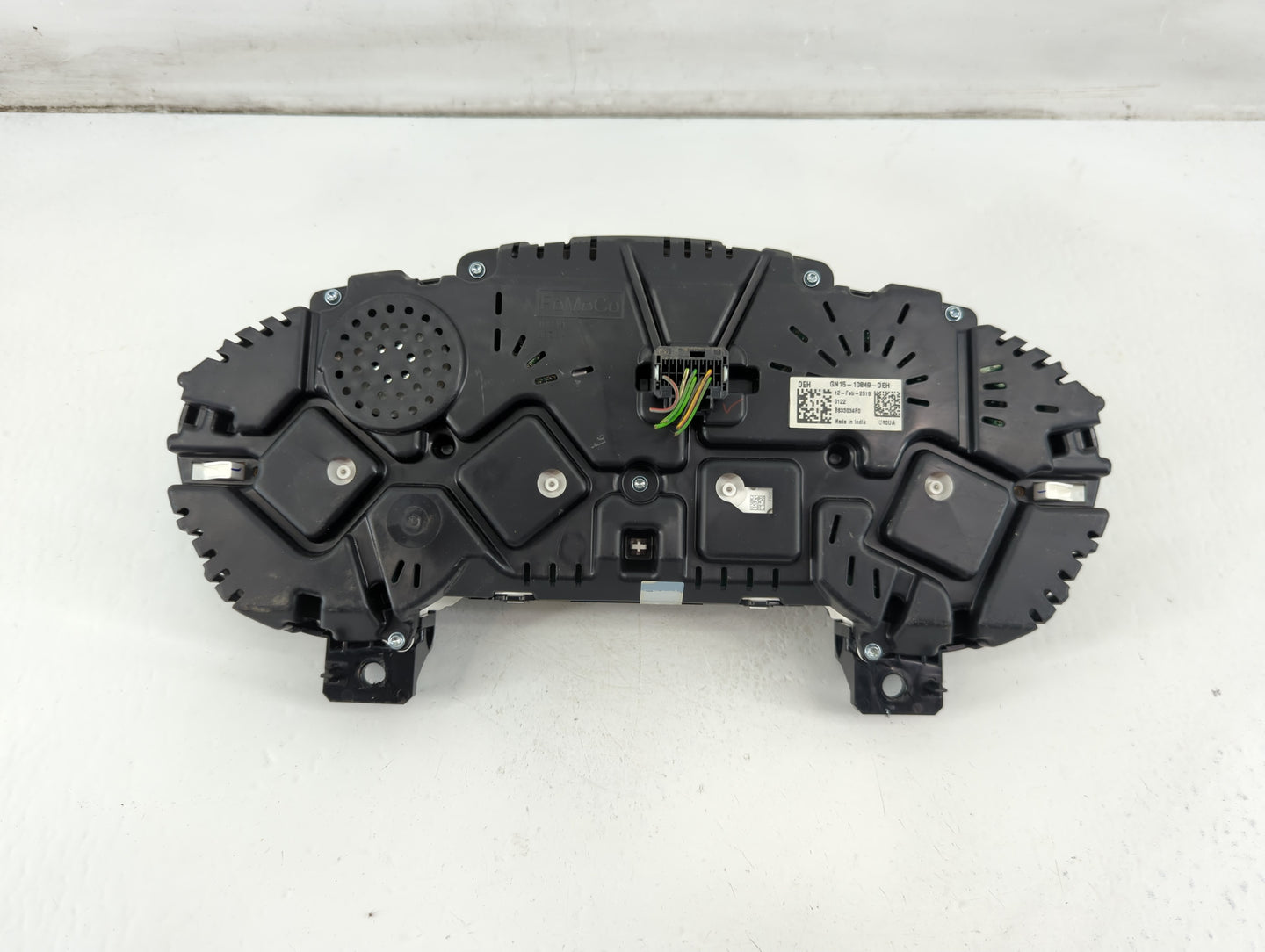 2018-2019 Ford Ecosport Instrument Cluster Speedometer Gauges P/N:B633034F0 GN15-10849-DEH Fits Fits 2018 2019 OEM Used Auto