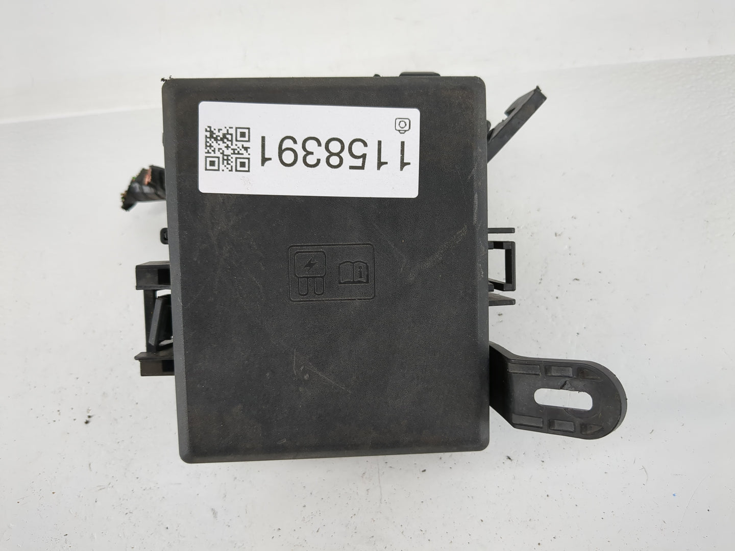 2018-2020 Ford Ecosport Fusebox Fuse Box Panel Relay Module Fits Fits 2018 2019 2020 OEM Used Auto Parts - Oemusedautoparts1