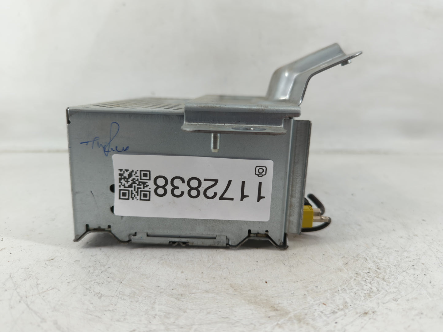 2018-2020 Ford Ecosport Radio AM FM Cd Player Receiver Replacement P/N:J2BT 19C107 FL Fits Fits 2018 2019 2020 OEM Used Auto