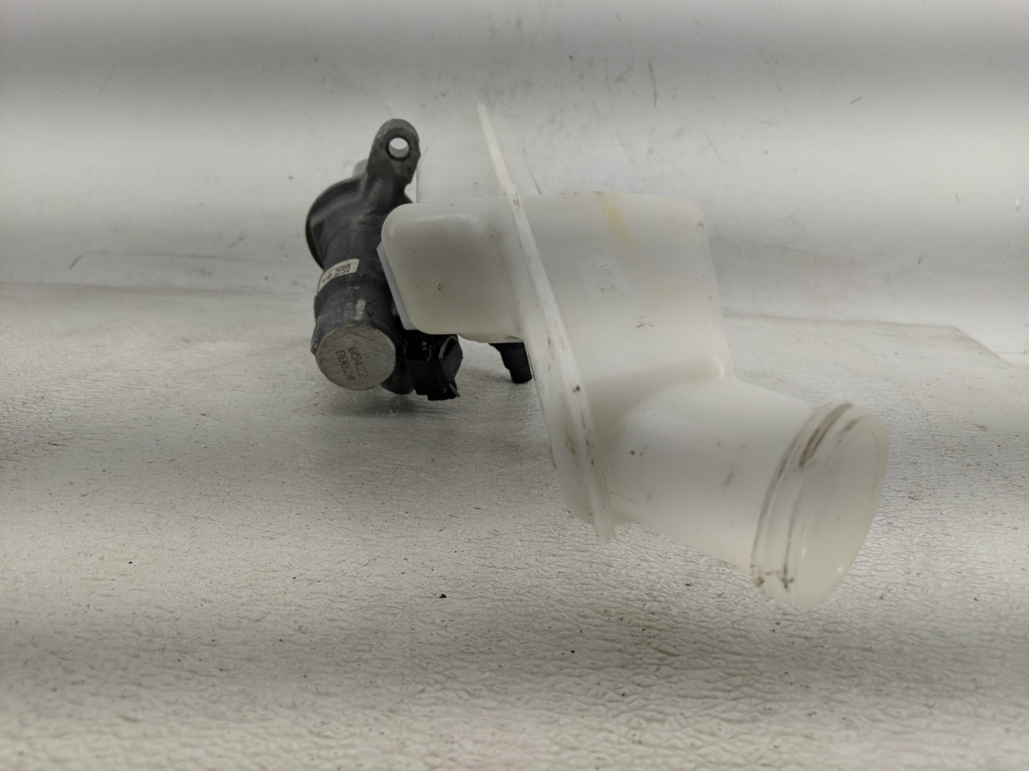 2018-2022 Ford Ecosport Brake Master Cylinder - Oemusedautoparts1.com