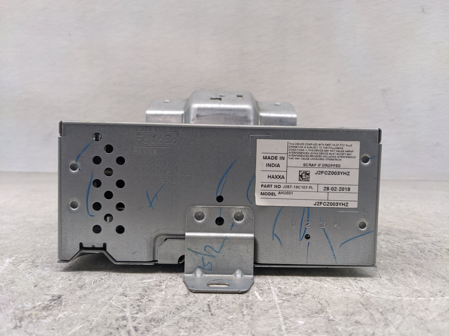 2018-2019 Ford Ecosport Radio AM FM Cd Player Receiver Replacement P/N:J2BT-19C107-FL Fits Fits 2018 2019 OEM Used Auto Part