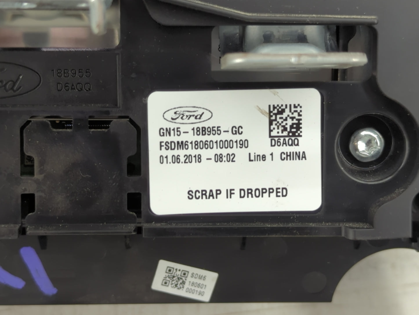 2018-2020 Ford Ecosport Information Display Screen - Oemusedautoparts1.com