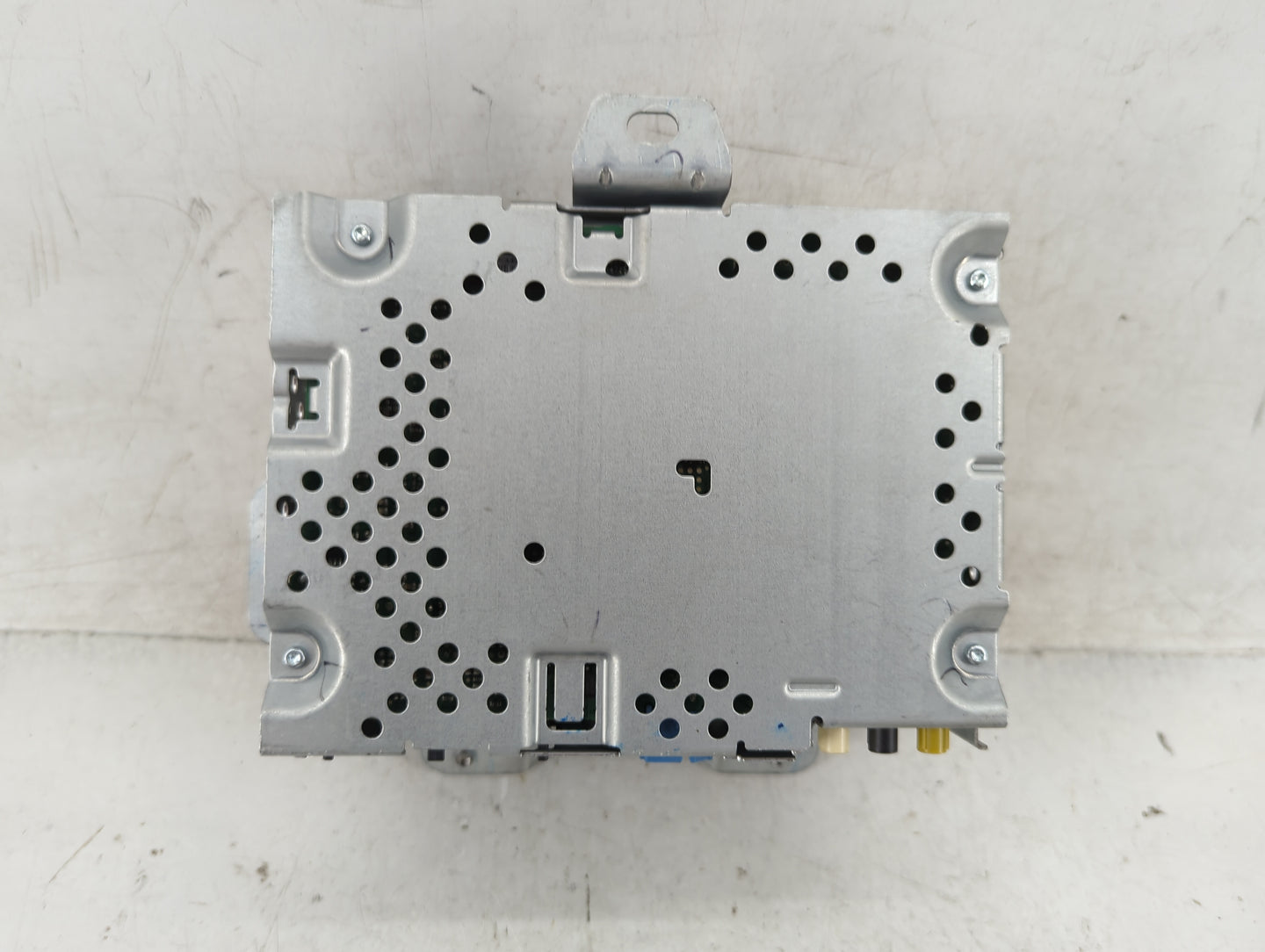 2018-2019 Ford Ecosport Radio AM FM Cd Player Receiver Replacement P/N:J2BT-19C107-HL Fits Fits 2018 2019 OEM Used Auto Part