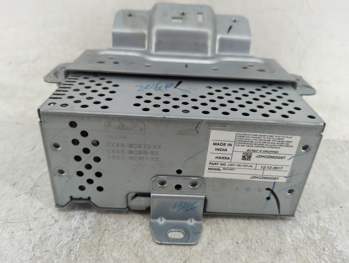 2018-2019 Ford Ecosport Radio AM FM Cd Player Receiver Replacement P/N:J2BT-19C107-HL Fits Fits 2018 2019 OEM Used Auto Part
