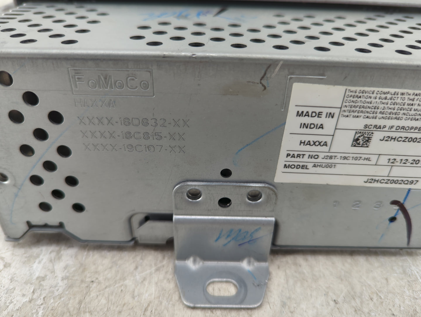 2018-2019 Ford Ecosport Radio AM FM Cd Player Receiver Replacement P/N:J2BT-19C107-HL Fits Fits 2018 2019 OEM Used Auto Part