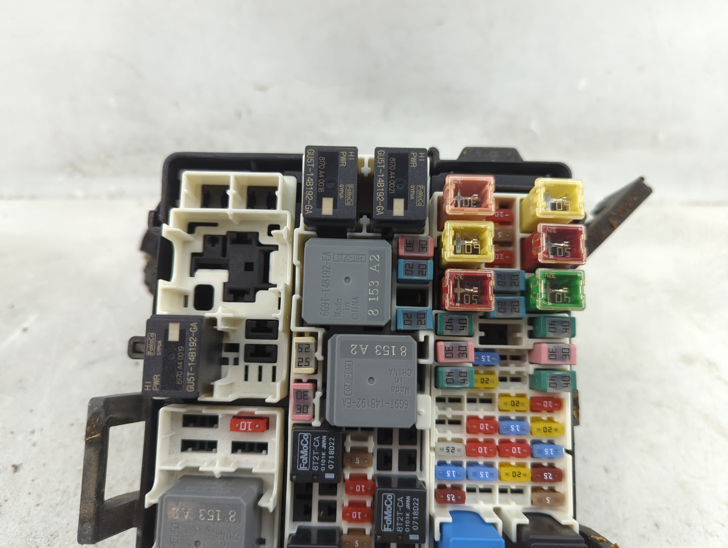 2018-2020 Ford Ecosport Fusebox Fuse Box Panel Relay Module P/N:GN15-12A581-CJG Fits Fits 2018 2019 2020 OEM Used Auto Parts