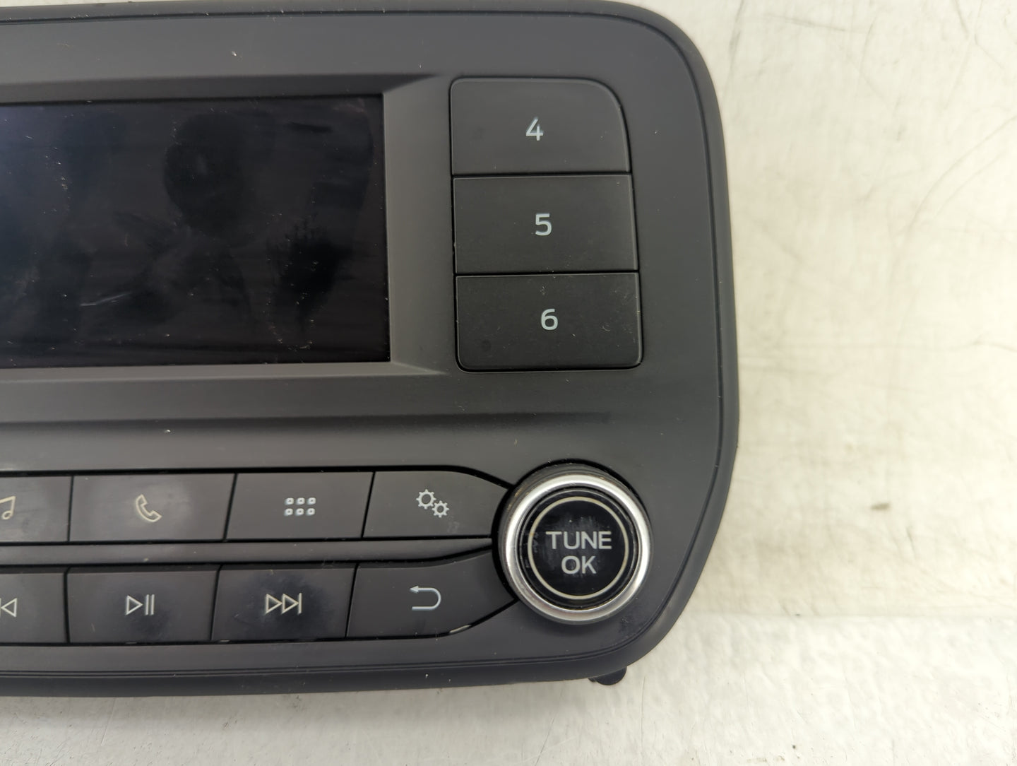 2018-2020 Ford Ecosport Radio AM FM Cd Player Receiver Replacement P/N:H1BT-18B955-EF Fits Fits 2018 2019 2020 OEM Used Auto