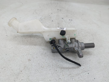 2018-2022 Ford Ecosport Brake Master Cylinder - Oemusedautoparts1.com