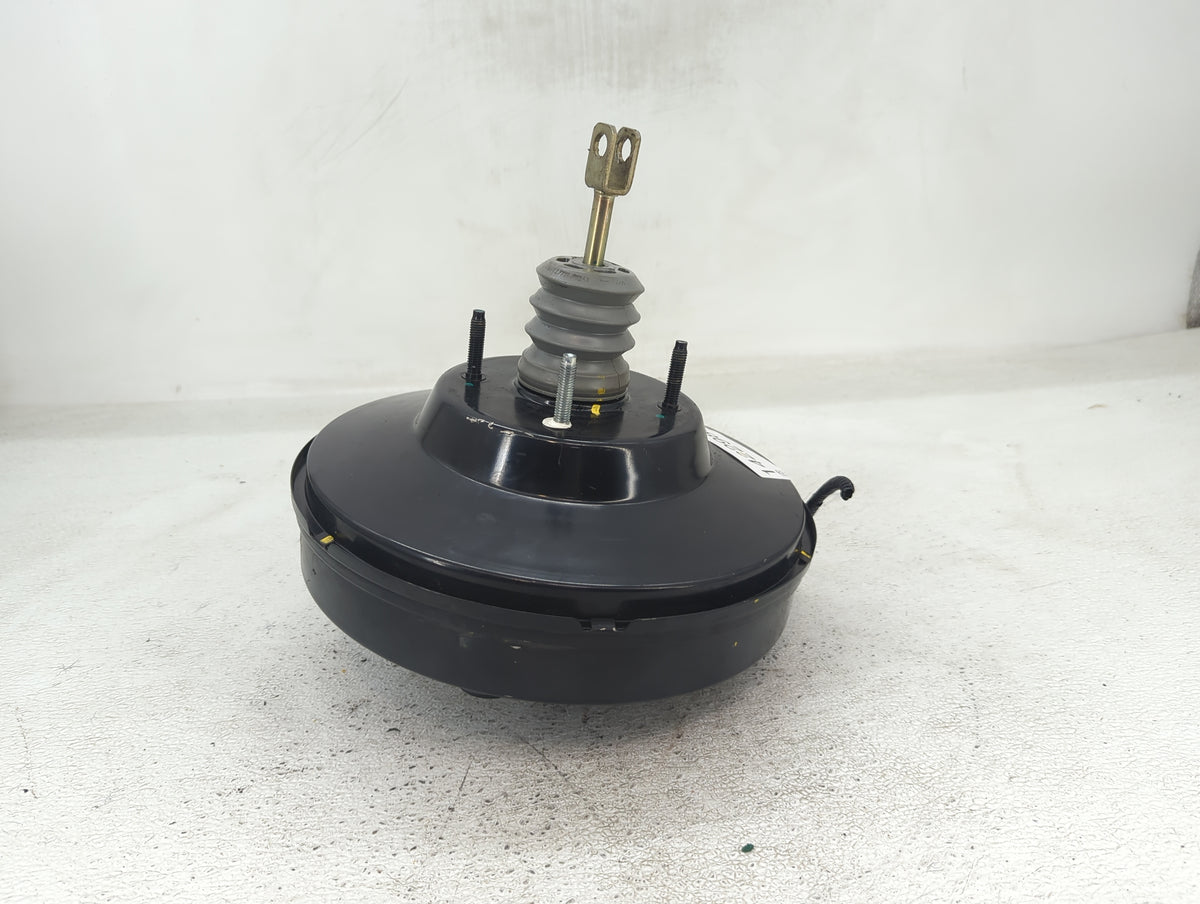 2018-2022 Ford Ecosport Power Brake Booster Oem 1422989 - Oemusedautoparts1.com