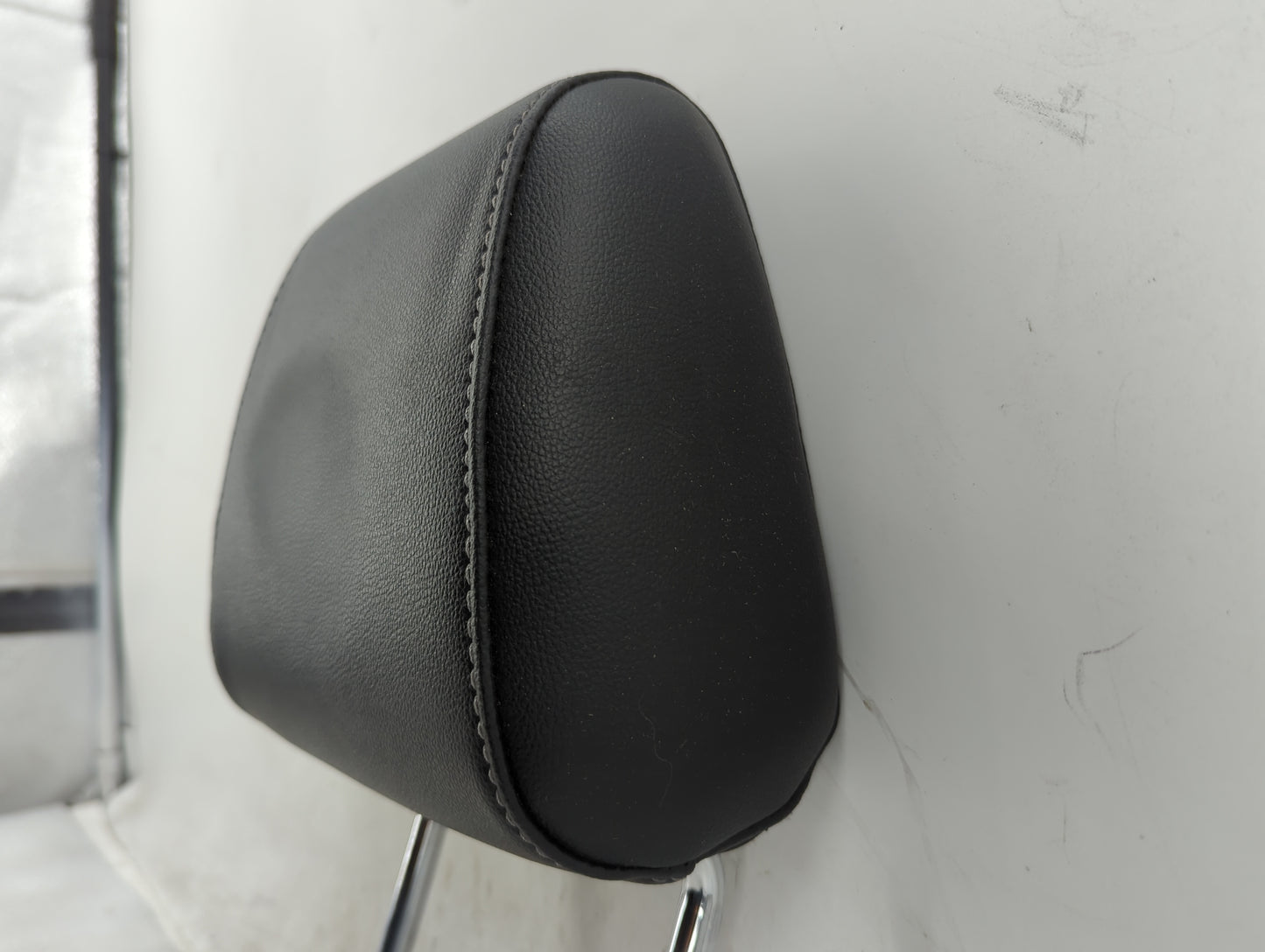 2018-2022 Ford Ecosport Headrest Head Rest Front Driver Passenger Seat Fits Fits 2018 2019 2020 2021 2022 OEM Used Auto Part