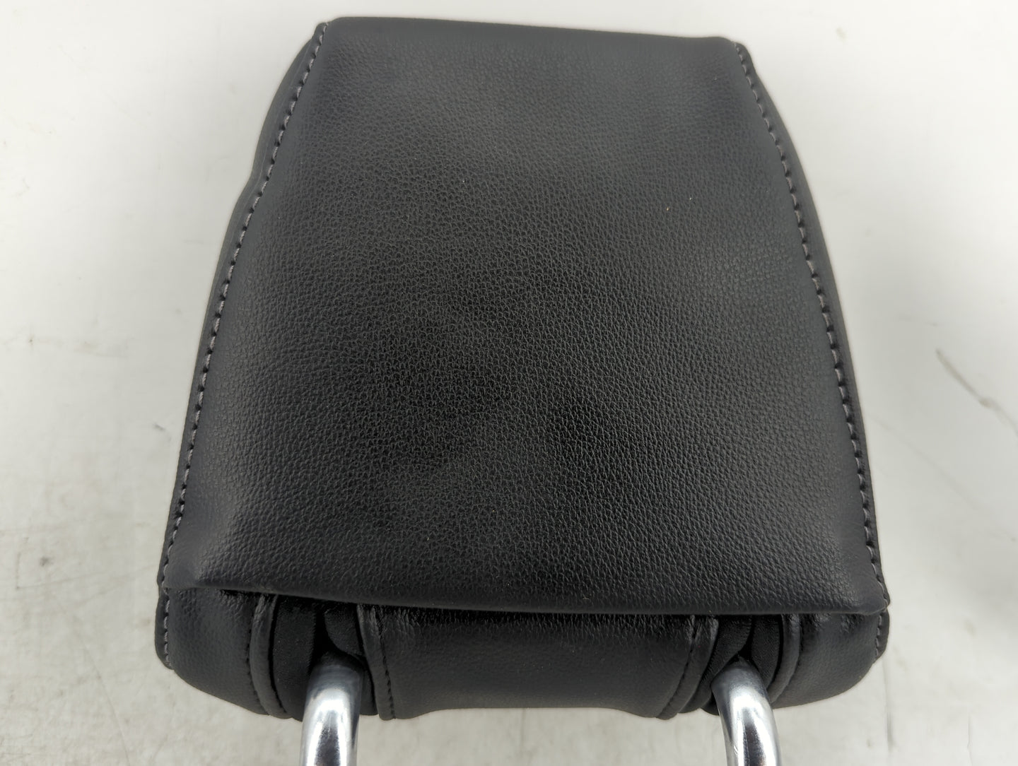 2018-2022 Ford Ecosport Headrest Head Rest Front Driver Passenger Seat Fits Fits 2018 2019 2020 2021 2022 OEM Used Auto Part