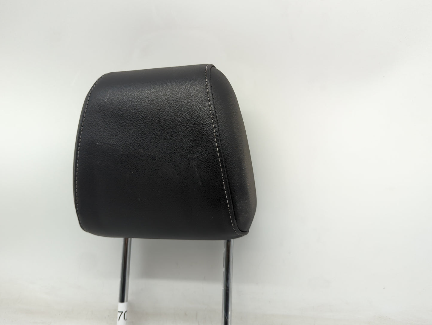 2018-2022 Ford Ecosport Headrest Head Rest Front Driver Seat Black 1423709 - Oemusedautoparts1.com