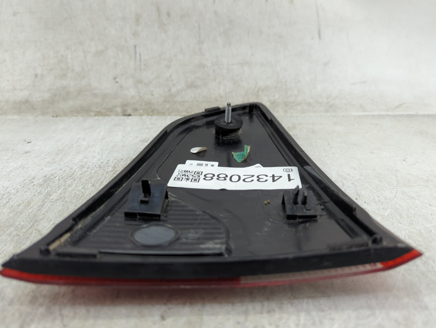 2018-2022 Ford Ecosport Tail Light Assembly Driver Left OEM Fits Fits 2018 2019 2020 2021 2022 OEM Used Auto Parts - Oemused