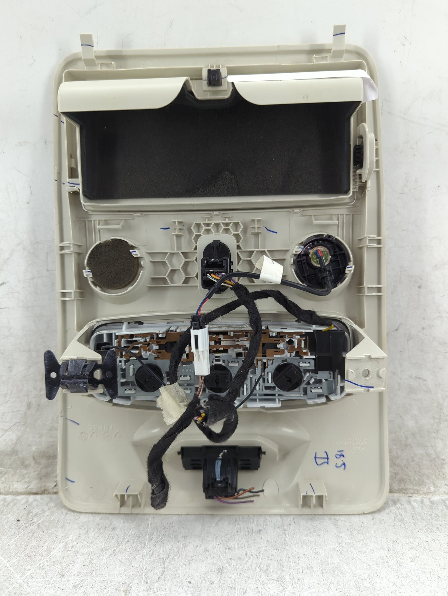 2018 Ford Ecosport Overhead Roof Console - Oemusedautoparts1.com