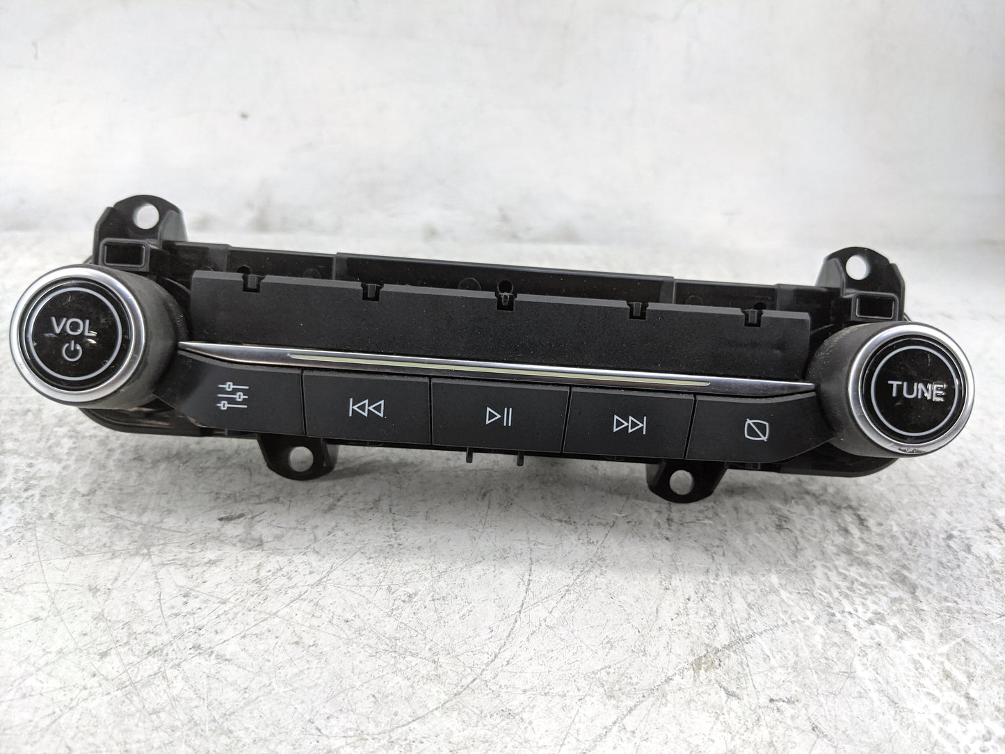 2018-2020 Ford Ecosport Radio AM FM Cd Player Receiver Replacement P/N:GN15-18K811-HE 10175177-01 Fits Fits 2018 2019 2020 O