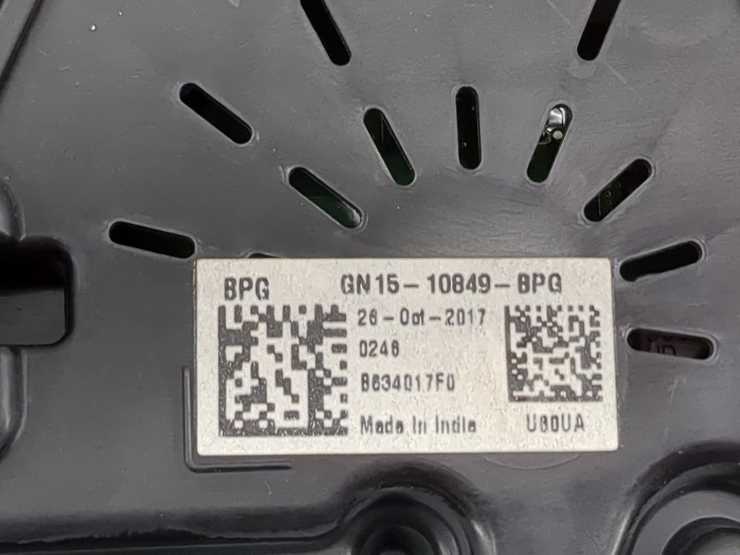 2018-2019 Ford Ecosport Instrument Cluster Speedometer Gauges P/N:GN15-10849-BPG Miles: Fits Fits 2018 2019 OEM Used Auto Pa