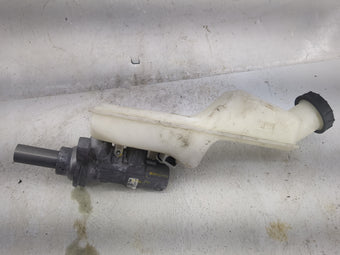 compare product 2018-2022 Ford Ecosport Brake Master Cylinder 1498347