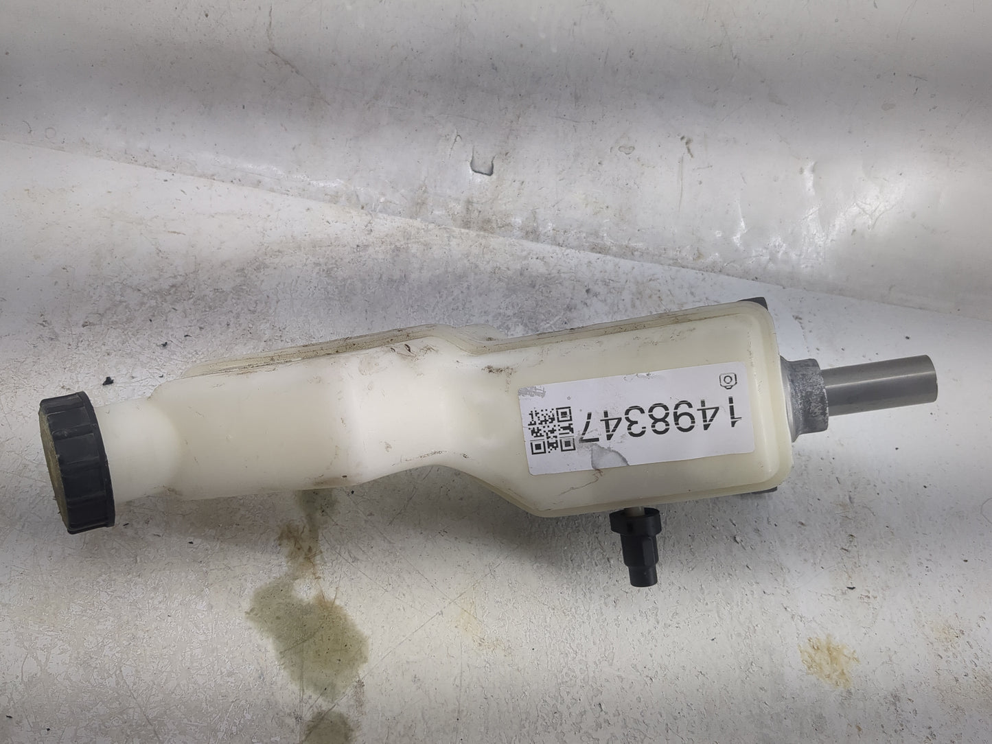 2018-2022 Ford Ecosport Brake Master Cylinder 1498347 - Oemusedautoparts1.com