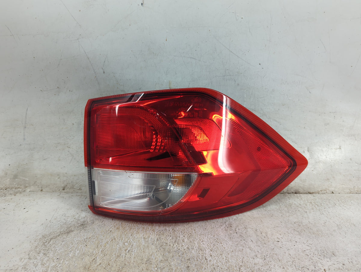 2018-2022 Ford Ecosport Tail Light Assembly Driver Left OEM P/N:GN15-13405-CD Fits Fits 2018 2019 2020 2021 2022 OEM Used Au