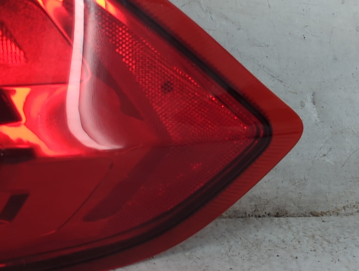 2018-2022 Ford Ecosport Tail Light Assembly Driver Left OEM P/N:GN15-13405-CD Fits Fits 2018 2019 2020 2021 2022 OEM Used Au