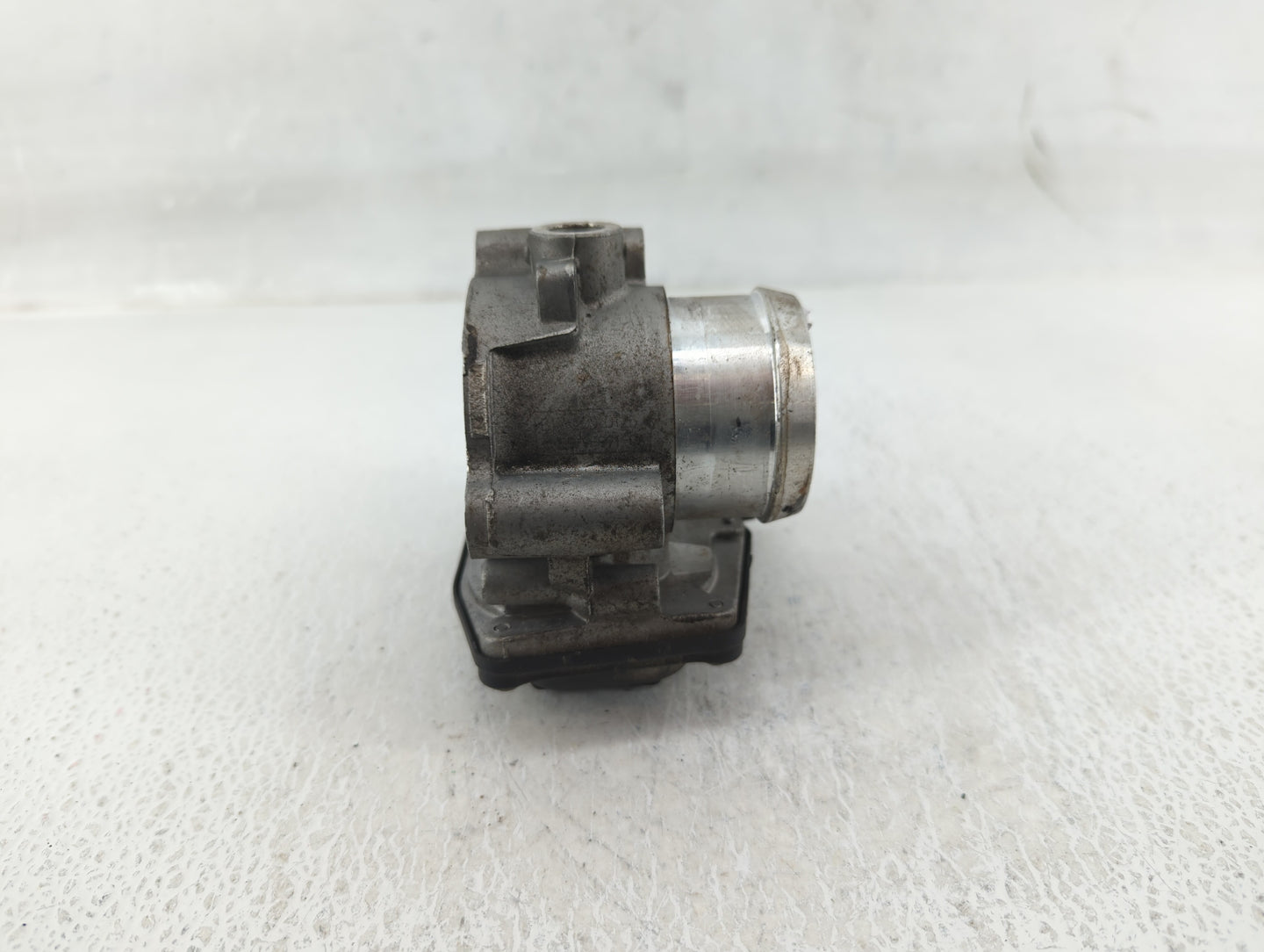 2018-2021 Ford Ecosport Throttle Body P/N:CM5G-9F991-GA Fits Fits 2018 2019 2020 2021 OEM Used Auto Parts - Oemusedautoparts