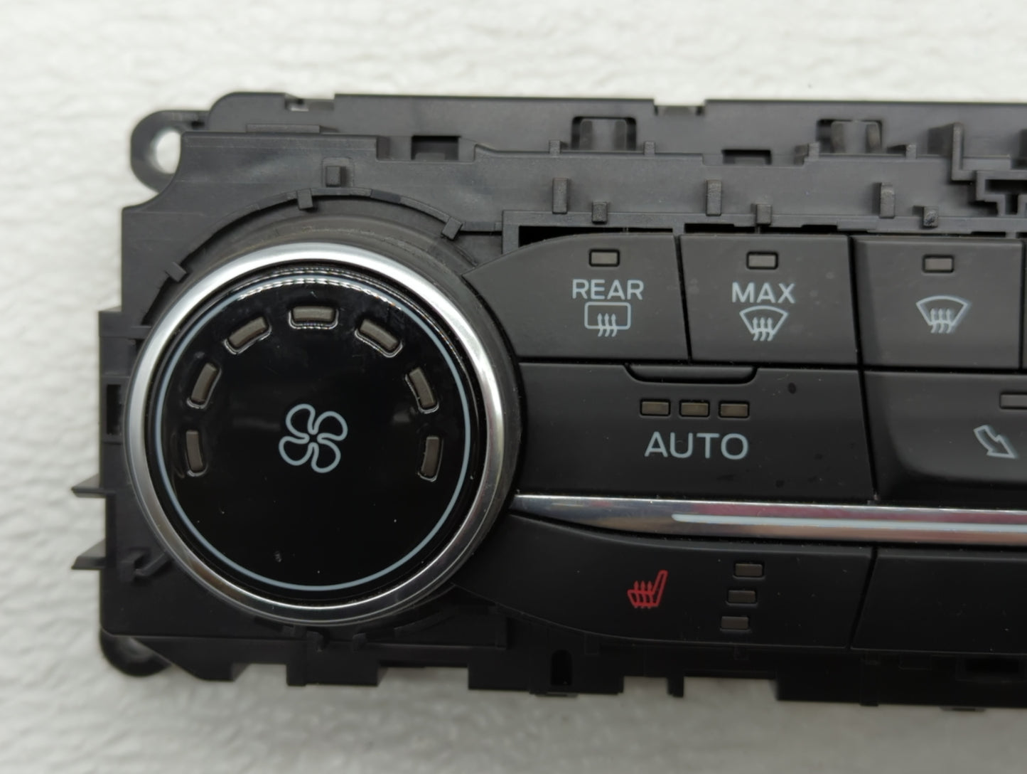 2018-2020 Ford Ecosport Climate Control Module Temperature AC/Heater Replacement P/N:GN15-18C612-CH GN15-18C612-GH Fits OEM 