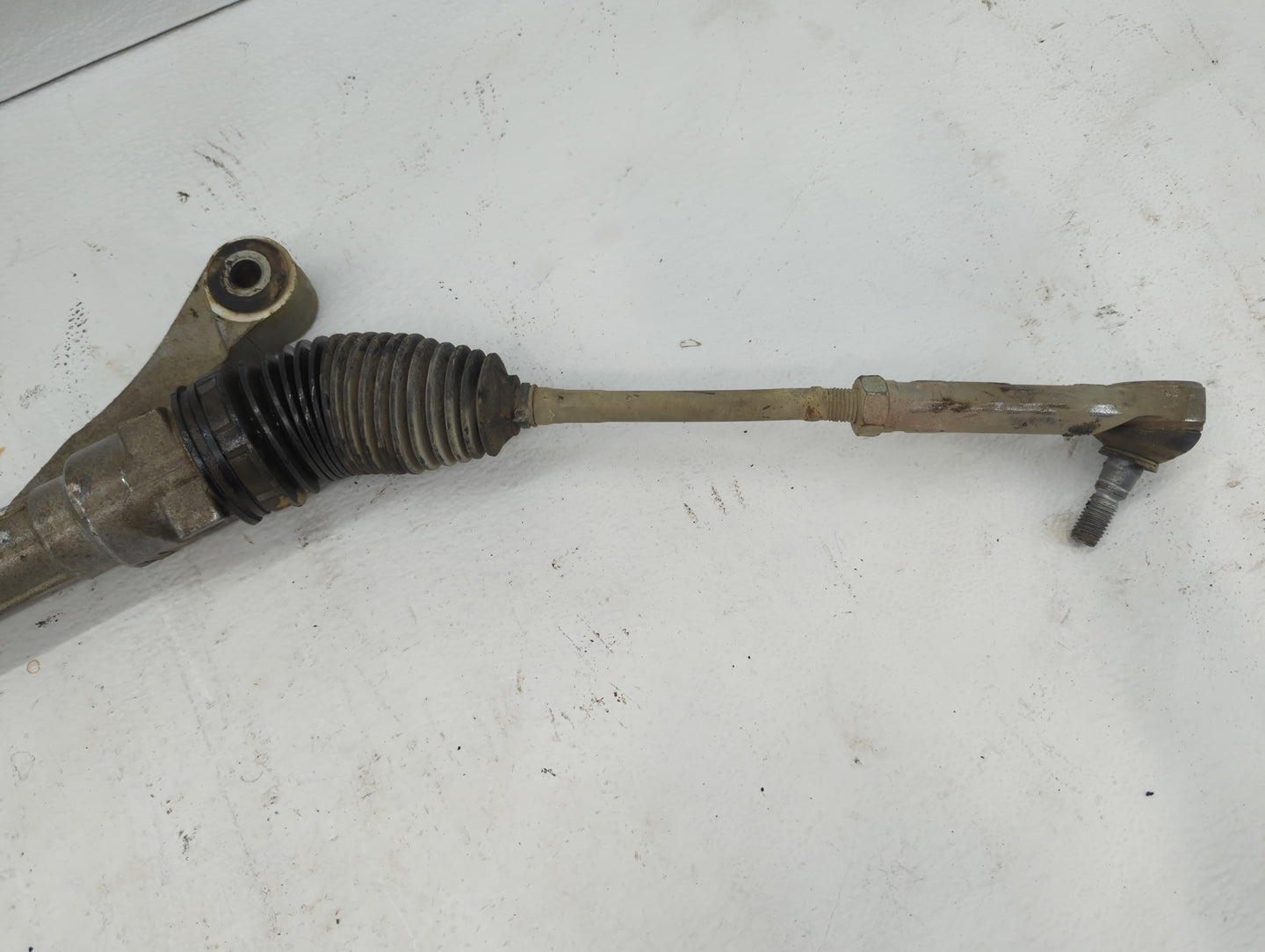2018 Ford Ecosport Rack and Pinion Steering Gear P/N:MH31L111CC Fits OEM Used Auto Parts - Oemusedautoparts1.com